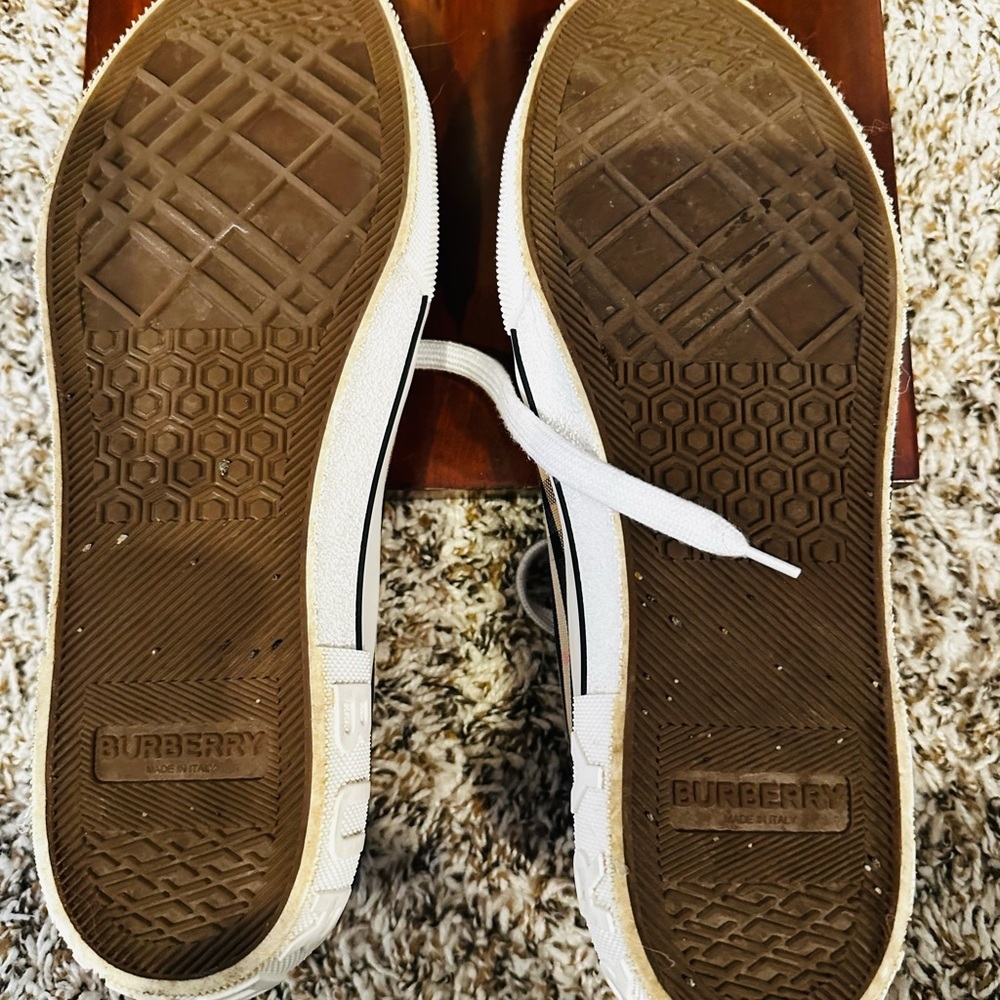 Burberry Men's Vintage Check Low-Top Sneakers - Picture 4 of 11
